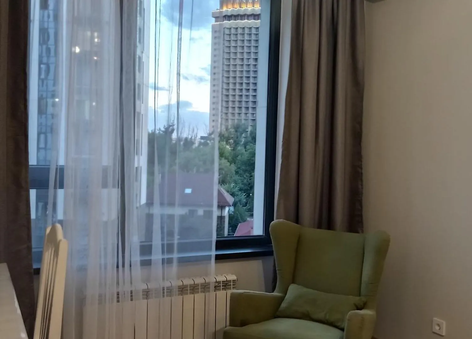 Cozy Apartment In Exclusive Star Almati